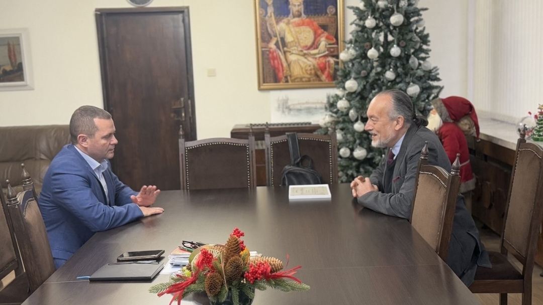 Пенчо Милков и Пламен Бейков обсъдиха стратегическото партньорство между местната власт и Операта