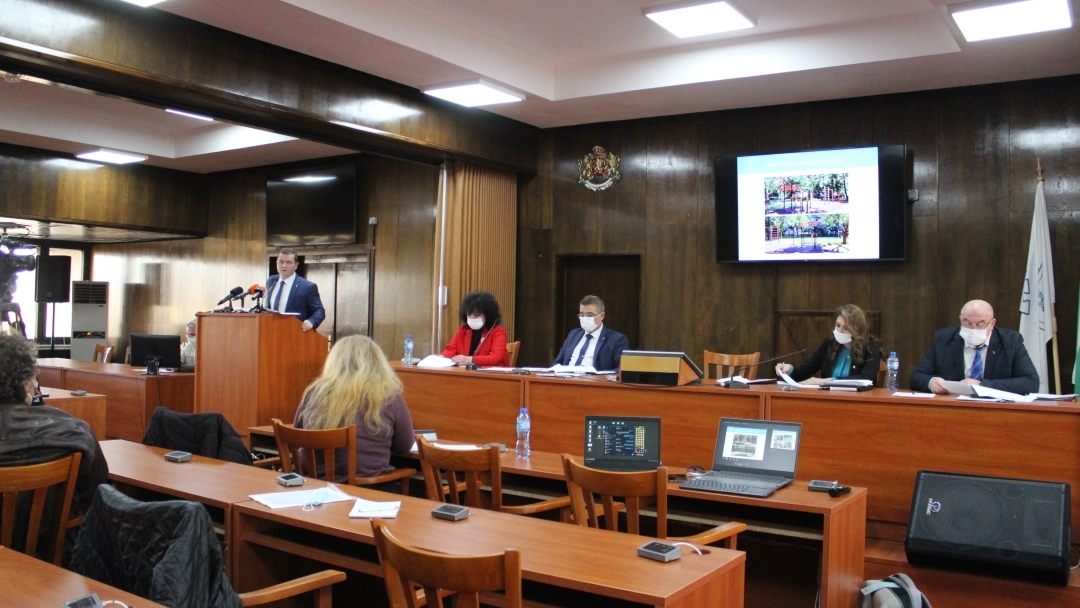 Кметът на Русе Пенчо Милков представи отчет за втората година от управлението си