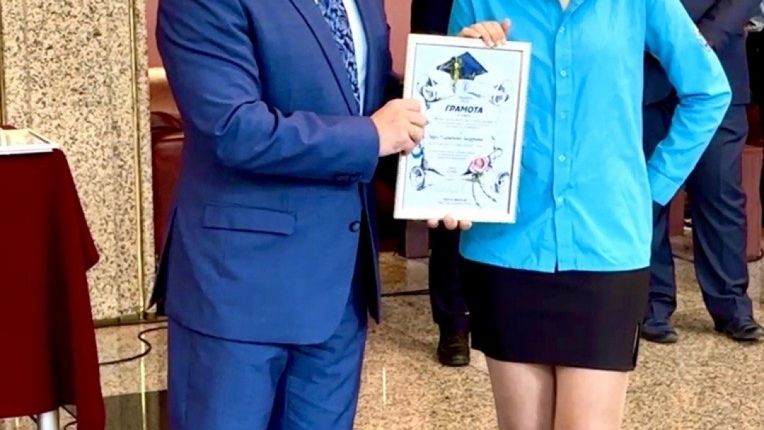 Пенчо Милков отличи 39 изявени ученици в навечерието на 24 май