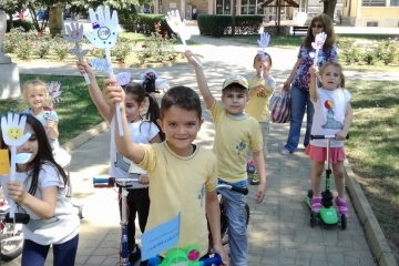 Децата на Борово се включиха във велопоход „Стоп! Да опазим децата“