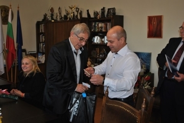 Кметът се среща с Тони Димитрова и журито на конкурса „Северно Сияние“