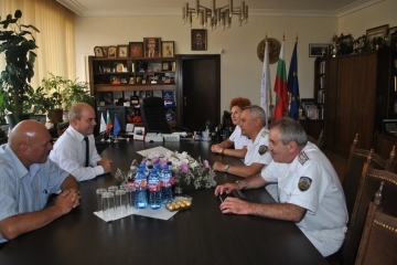 Контраадмирал Митко Петев: "Русе ни е дал криле да летим напред, но и корени, към които да се връщаме"