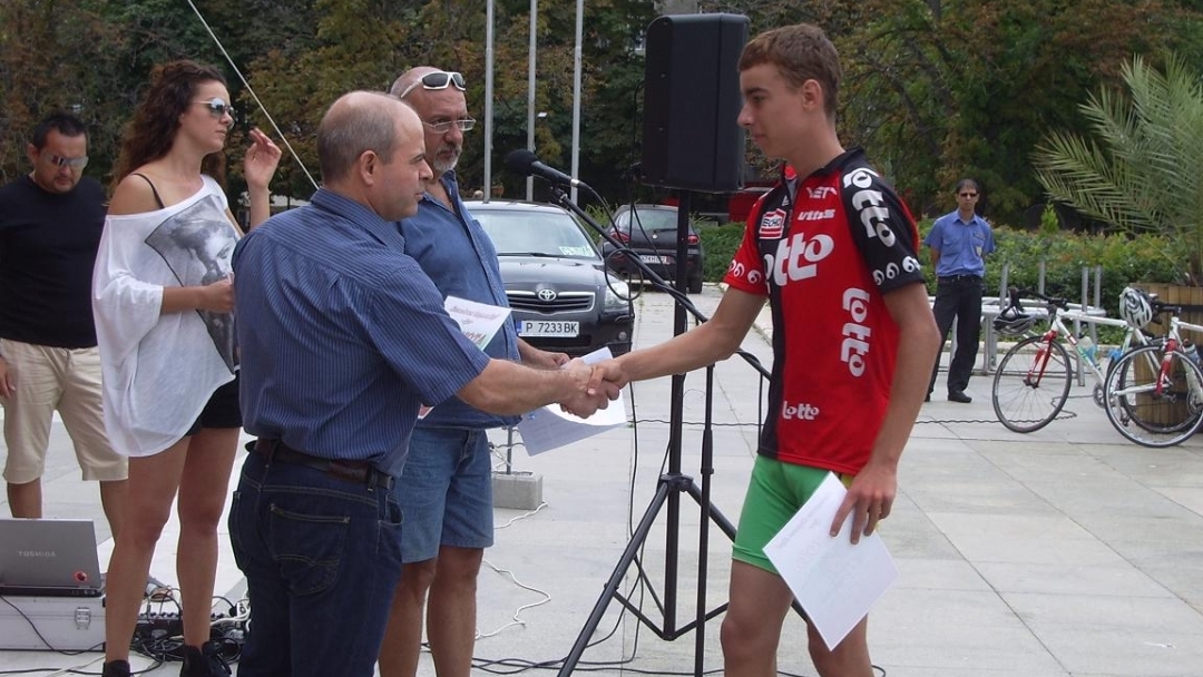 40 колоездачи се бориха за „Купа Русе 2013“ 