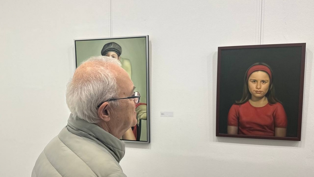 С изложбата "Завръщане" Веселин Господинов представи своята хиперреалистична представа за света и Русе