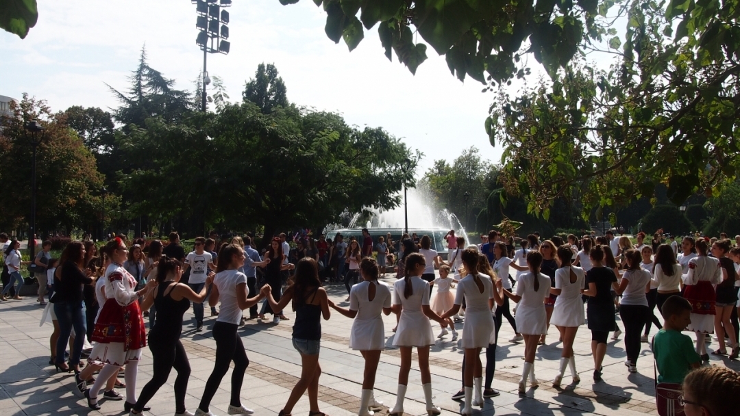 Общински Младежки дом Русе представи клубовете си с интересна и много цветна кампания 