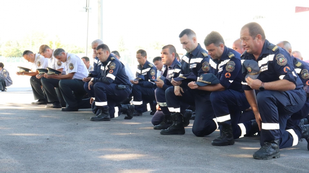 Кметът Пенчо Милков почете професионалния празник на пожарникарите