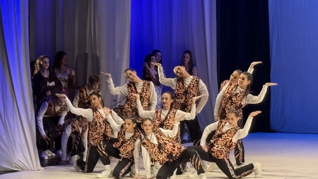 Кметът Пенчо Милков отличи най-добрите танцьори в международния конкурс  MOVMNT International Dance Competition