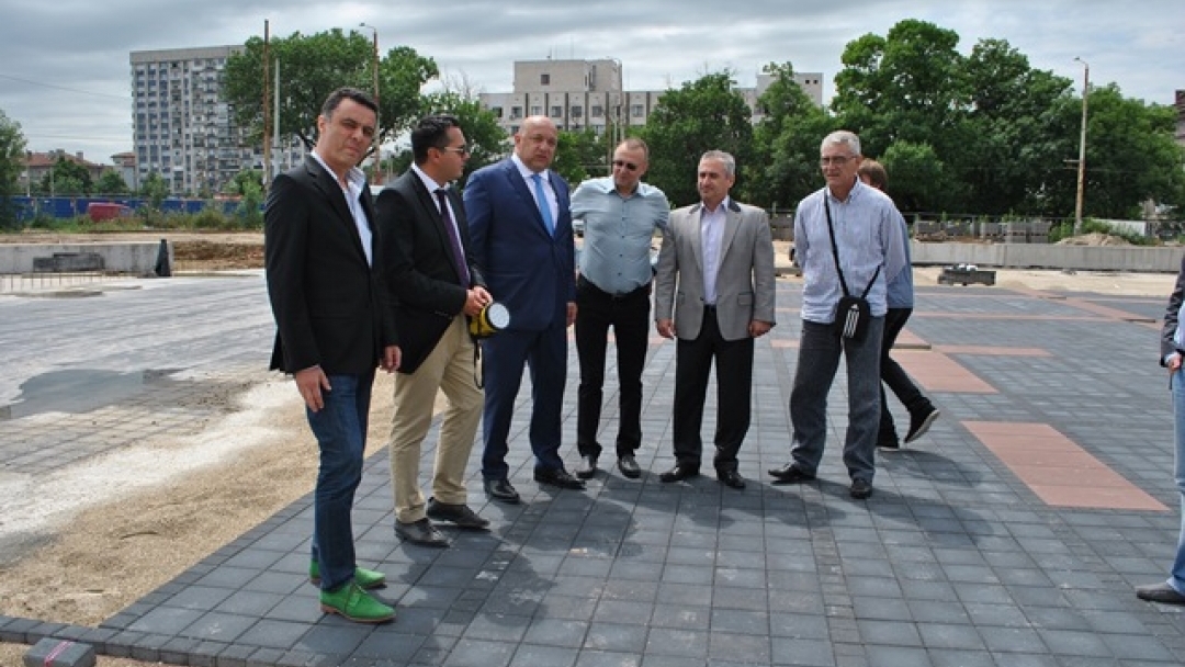 Министър Красен Кралев ще присъства на  юбилея на спортното училище 