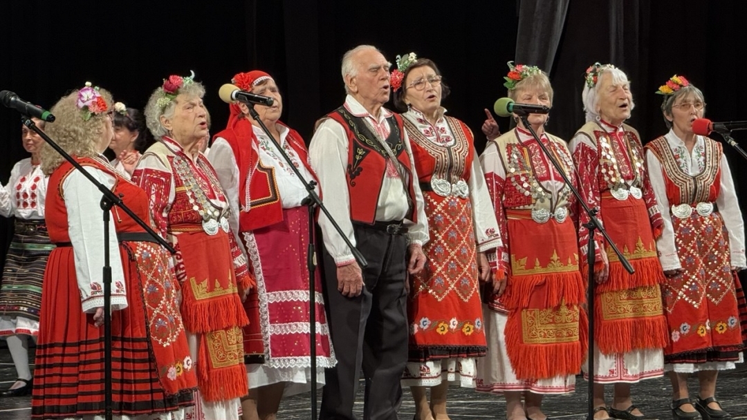 Концерт с над 60 изпълнения отбеляза двойния празник на гъдуларя Иван Жеков