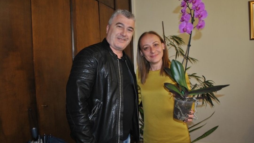 Заместник-кметът Наталия Кръстева отпразнува рожден ден