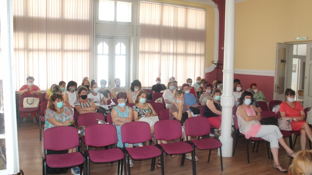 Община Русе набира доброволци за дом „Възраждане“ в битката срещу корoнавируса