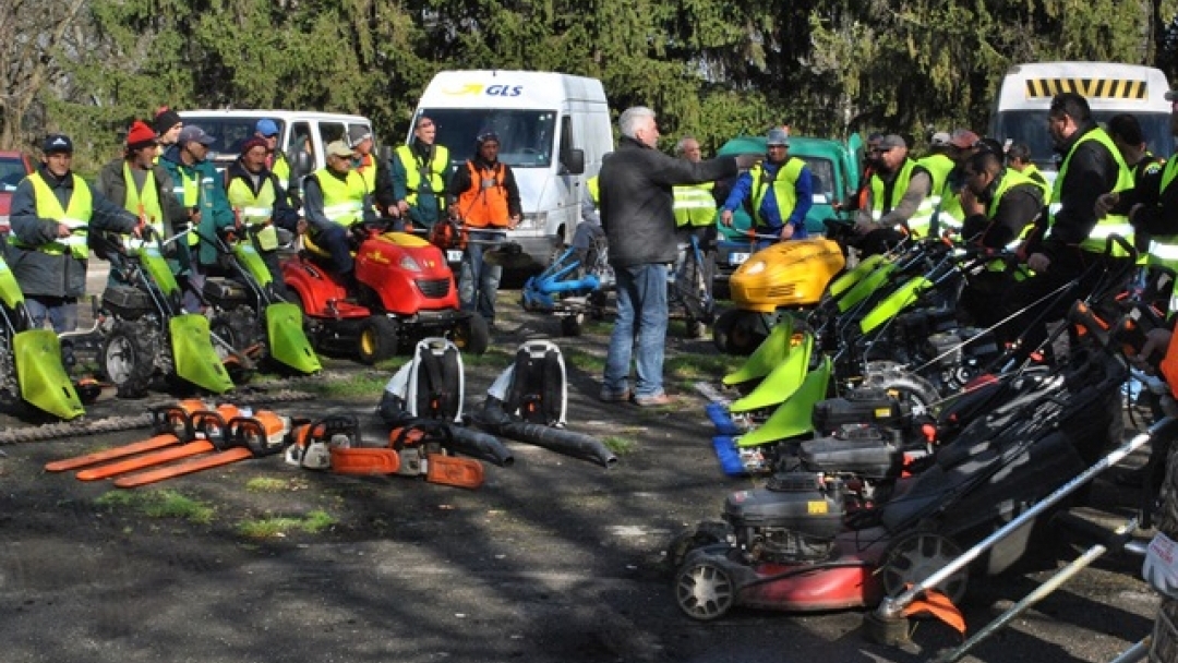 Община Русе стартира кампания за поддържане на озеленените площи