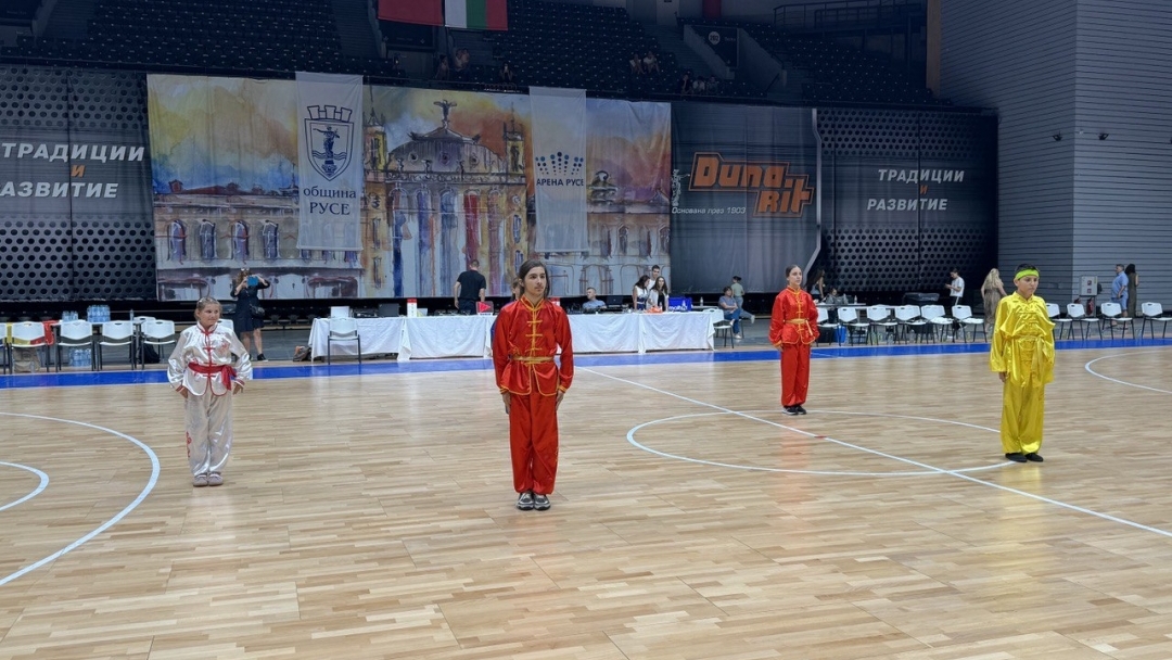 България победи Румъния със 78:76 в оспорван баскетболен двубой по случай 10 години „Арена Русе“