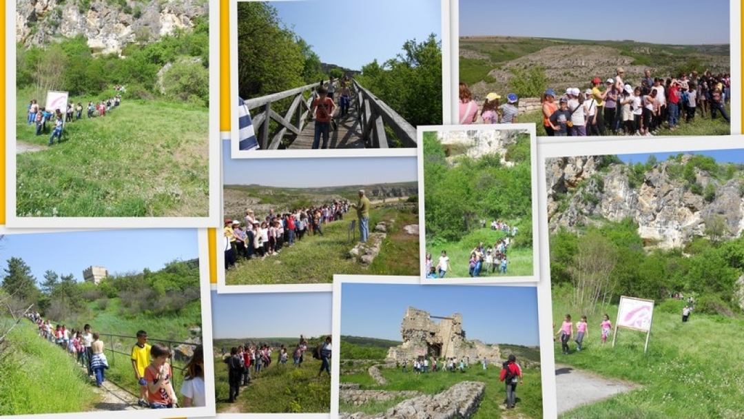 Деца от етническите малцинства посетиха Ивановските скални църкви и Средновековен град Червен