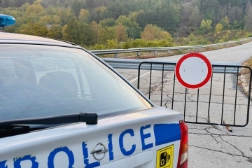 Свлачището на язовирната стена в Николово не се увеличава, комисия от инженери ще даде становище за укрепването й