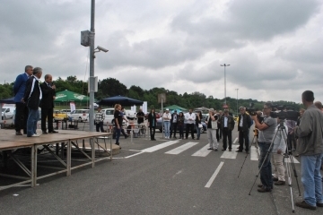 Кметът Пламен Стоилов откри русенското автомобилно изложение