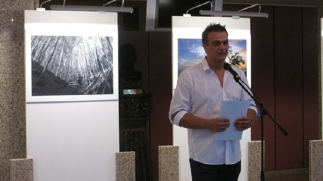 Кметът Пламен Стоилов откри фотоизложба на един от посланиците на Русе – Симеон Лютаков