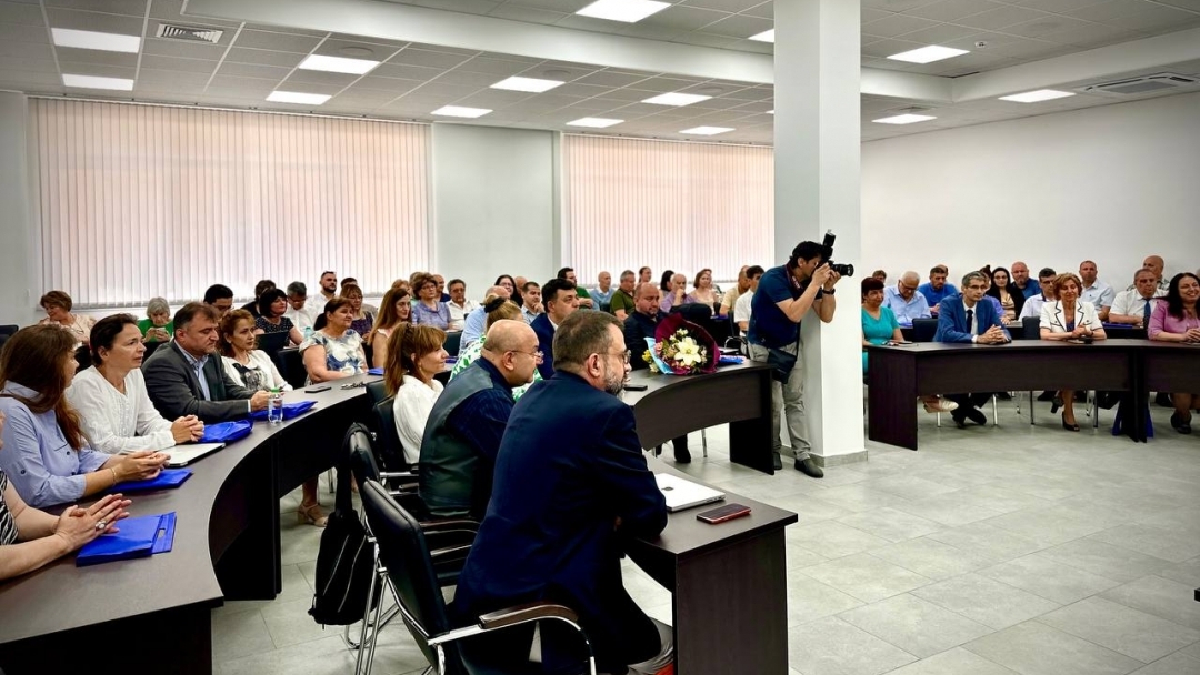 Учени и изследователи от страната обсъждат бъдещето на иновациите в Русе