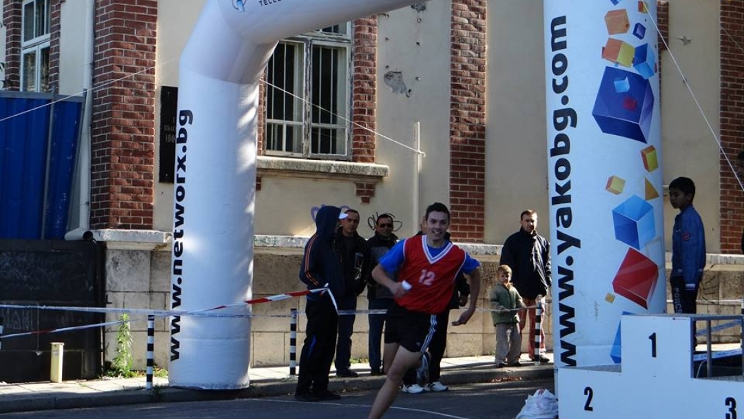 Над 220 деца и младежи мериха сили на традиционния крос „Баба Тонка”