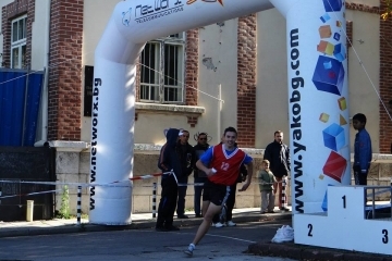 Над 220 деца и младежи мериха сили на традиционния крос „Баба Тонка”