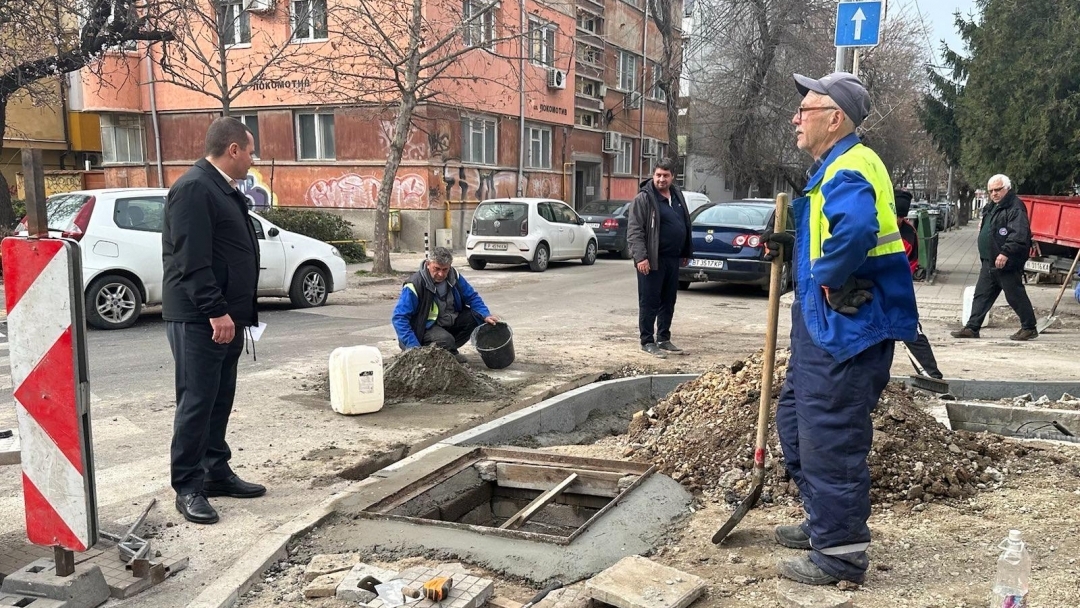 Кметът Пенчо Милков инспектира 4 улици в ремонт