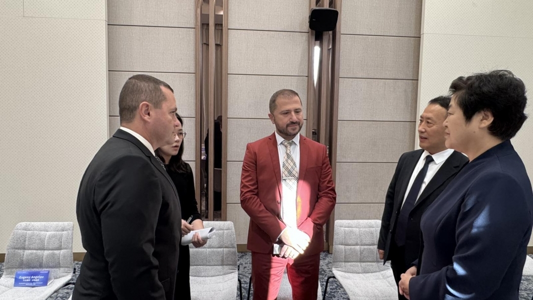 Кметът Пенчо Милков представи потенциала на Русе за икономическо, технологично и образователно сътрудничество с партньори от Китай