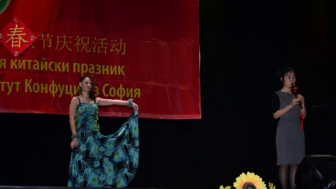 Зрелищен спектакъл за китайската Нова година в Русе 