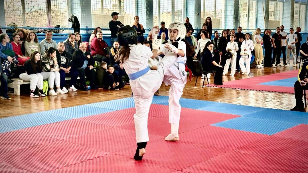 Над 100 деца се включиха в турнира по карате шинкиокушин за Купата на УСШ в Русе