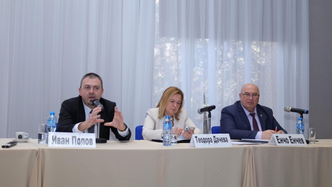 Русе с активна роля в национална среща на експертите по образование