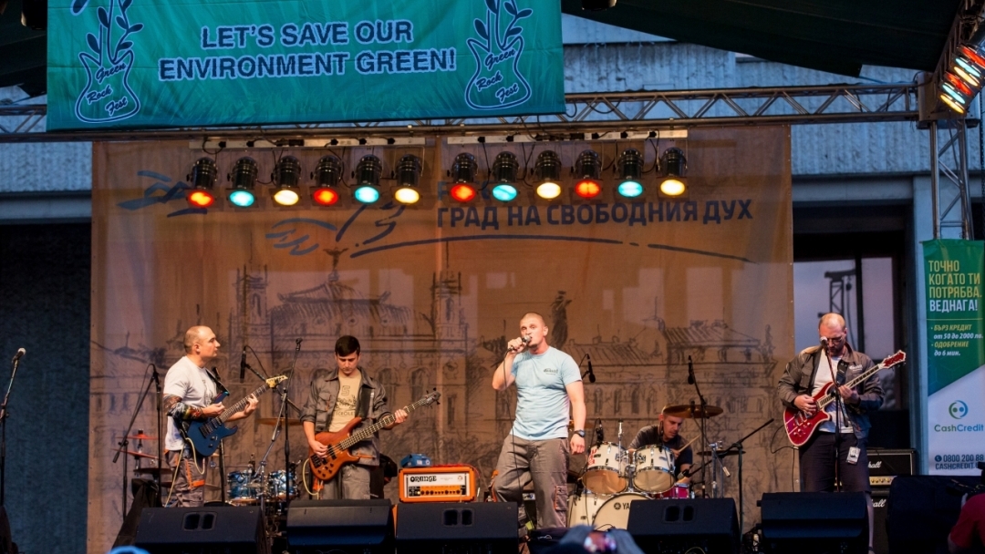 Грийн рок фест събра хиляди фенове на рока в Русе