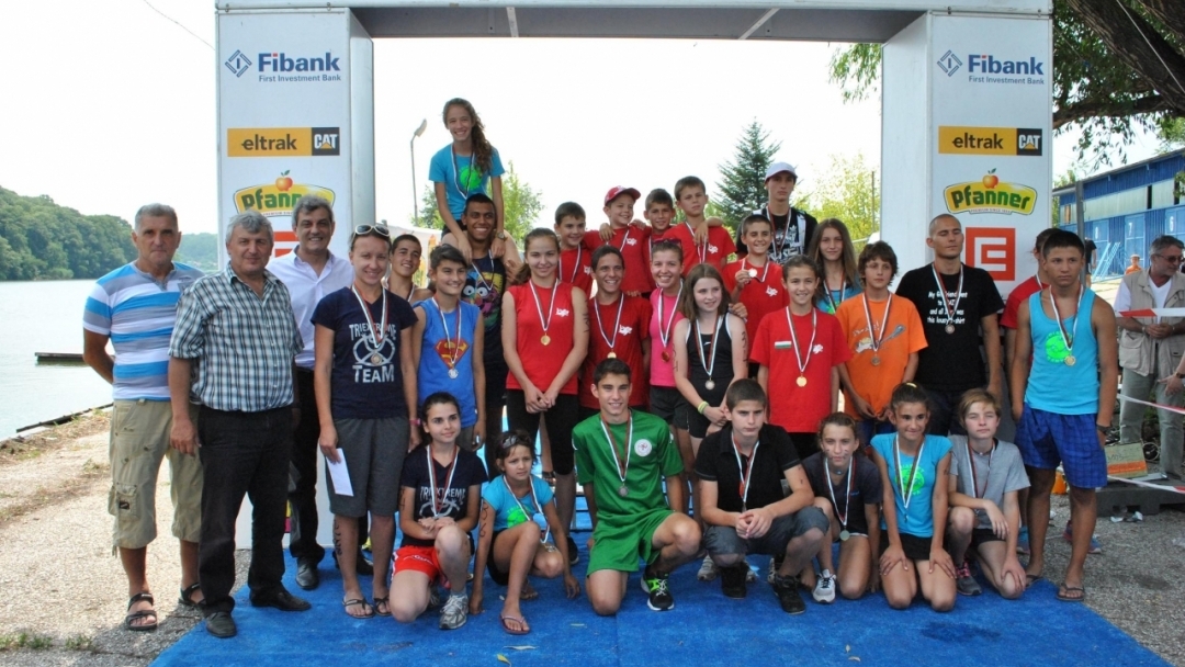 130 състезатели участваха в държавното първенство по триатлон