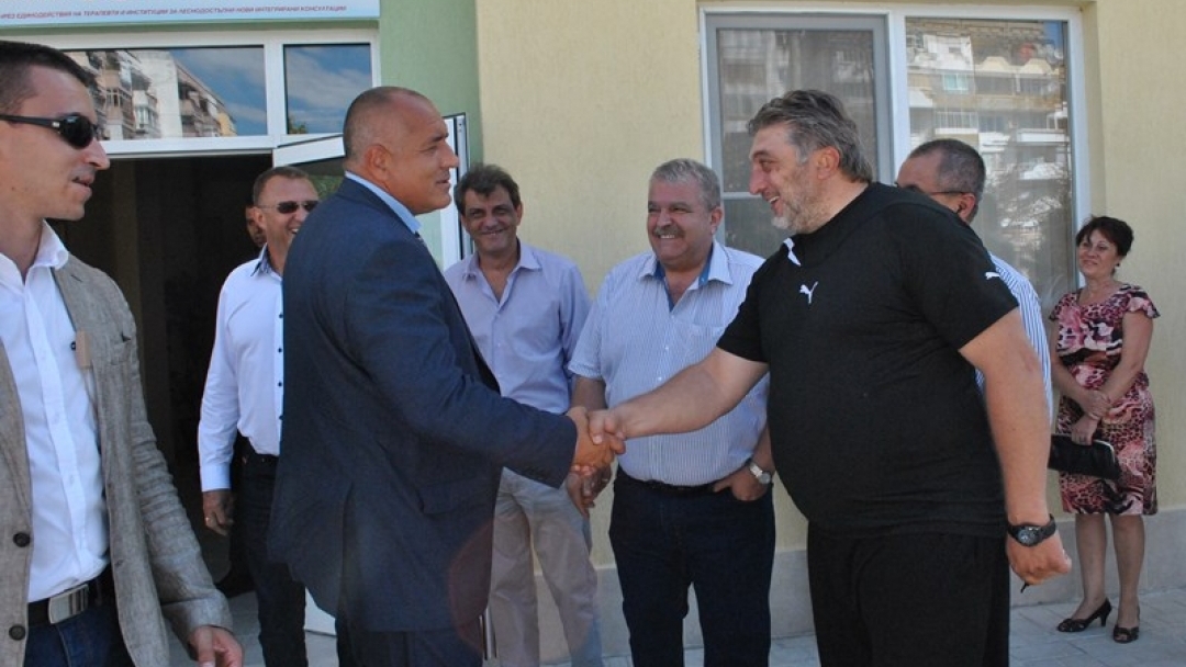 Пламен Стоилов и Бойко Борисов откриха ново детско заведение в Русе 