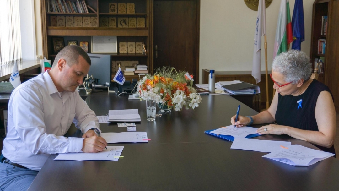 Кметът Пенчо Милков подписа меморандум за сътрудничество с Върховния комисариат на ООН за бежанците в България