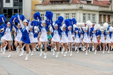 Мажоретният състав при Общински младежки дом набира нови попълнения