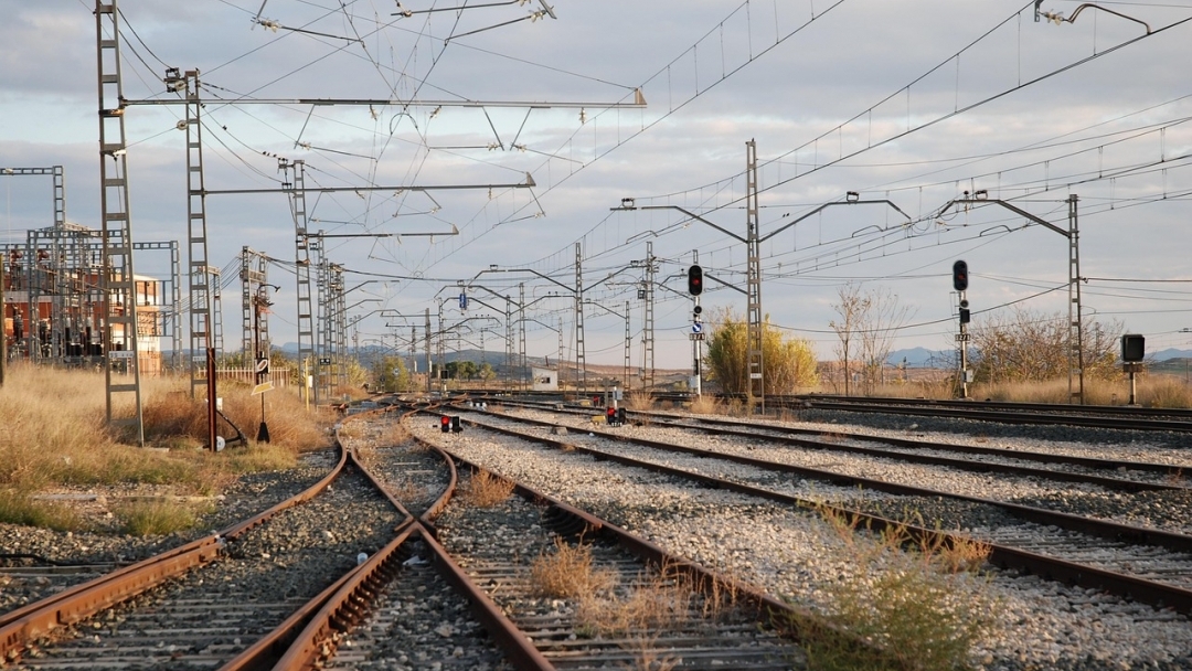 Временни промени в движението на влакове поради строителни дейности в Индустриален парк „ЛВЗ“