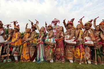 Феерия от фолклорни ритми завладява Русе в неделя