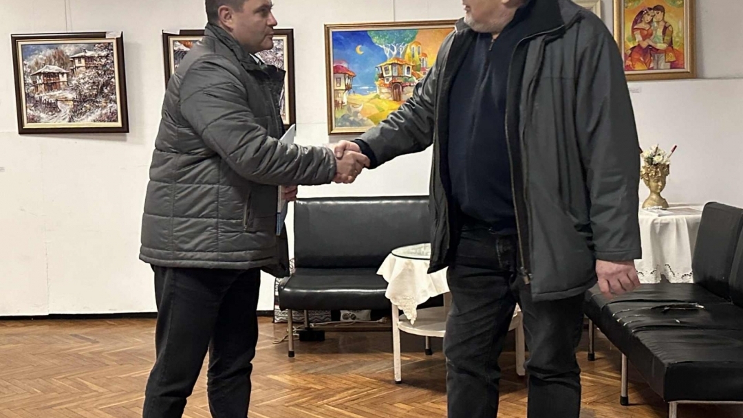 Пенчо Милков откри изложбата „Зимно настроение“ на Дружеството на русенските художници