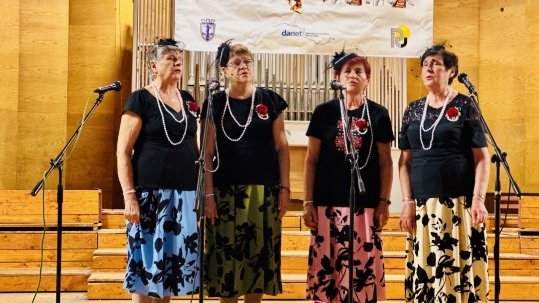 Международният фестивал „Талантът възраст няма“ събра в Русе изпълнители от България, Румъния и Молдова