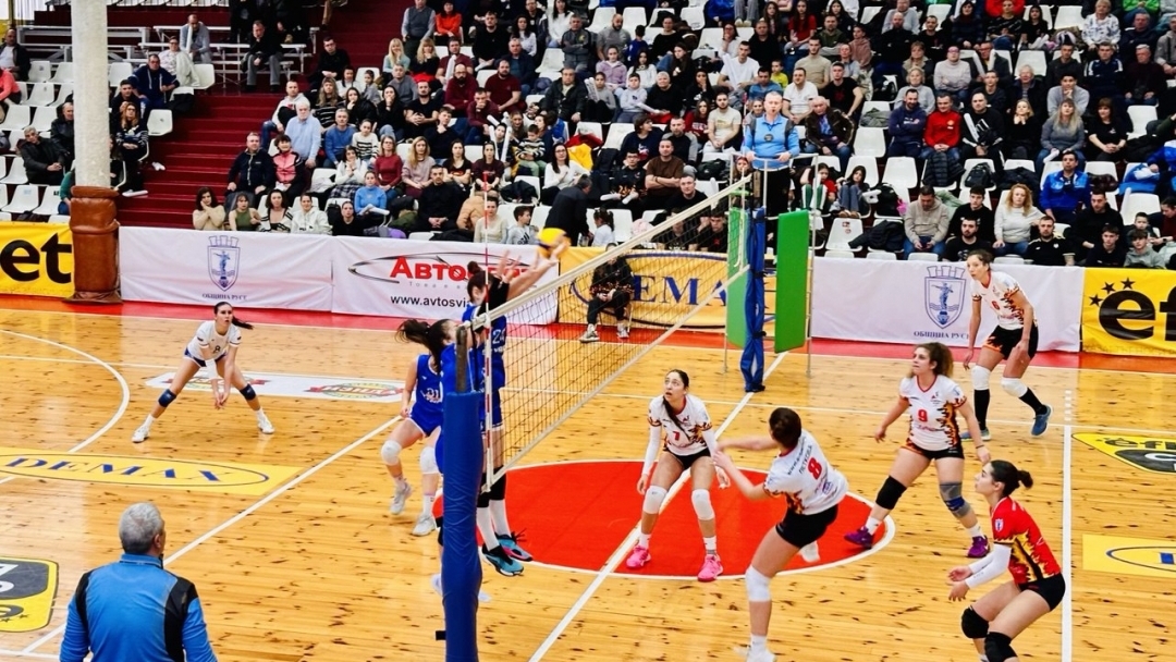 Волейболистките на "Любо Ганев – Автосвят" спечелиха Купата на България след победа над "Спартак" Варна