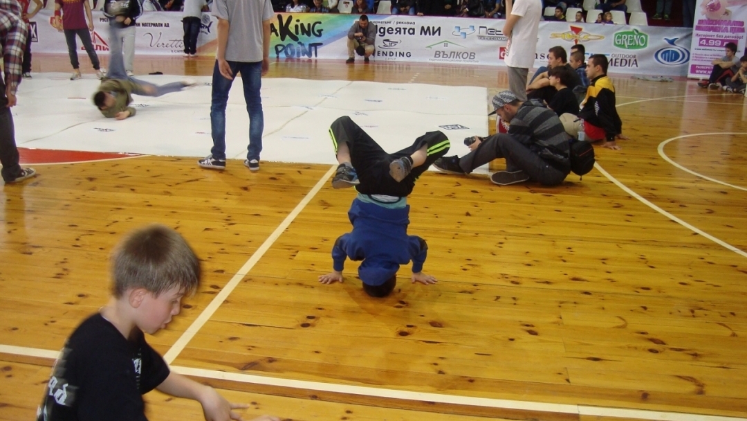 Кметът Пламен Стоилов откри републикански шампионат по брейк денс и попинг 