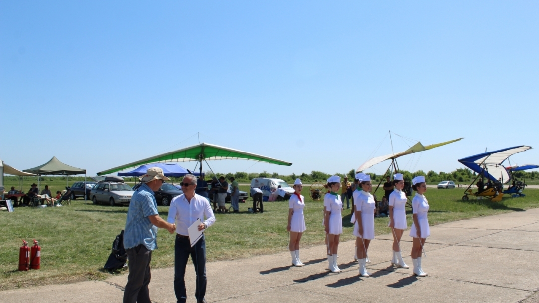 Зам.-кметът инж. Димитър Наков поздрави участниците в Авиорали Русе
