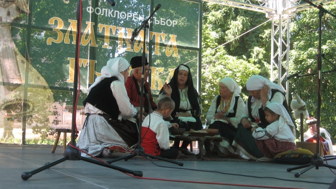 Читалището „Св. Св. Кирил и Методий 1924“ от кв. Средна кула  спечели призът „Златната гъдулка” 2015