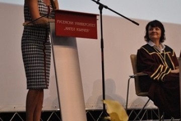 Зам.-кметът Наталия Кръстева поздрави абсолвентите от Юридическия факултет