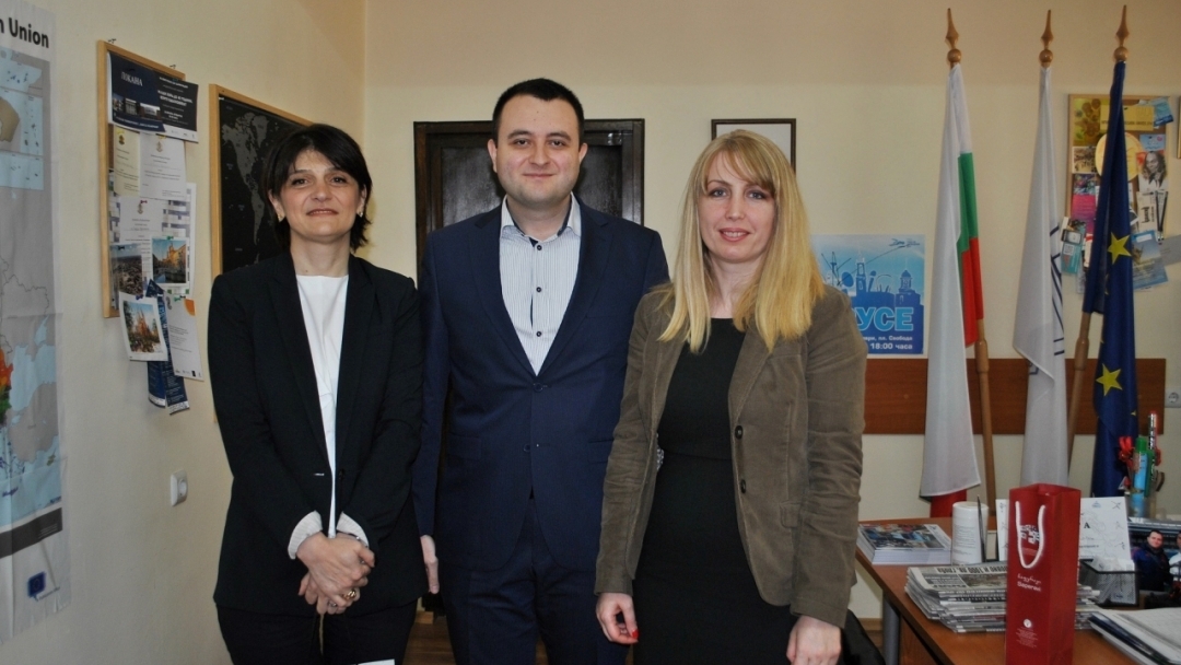 Зам.-кметът д-р Страхил Карапчански се срещна с министъра на образованието, културата и спорта г-жа Шамилишвили
