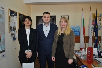 Зам.-кметът д-р Страхил Карапчански се срещна с министъра на образованието, културата и спорта г-жа Шамилишвили