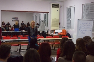 Дебатьори от Русе се обединиха и създадоха градски клуб по състезателни дебати в Общински Младежки дом