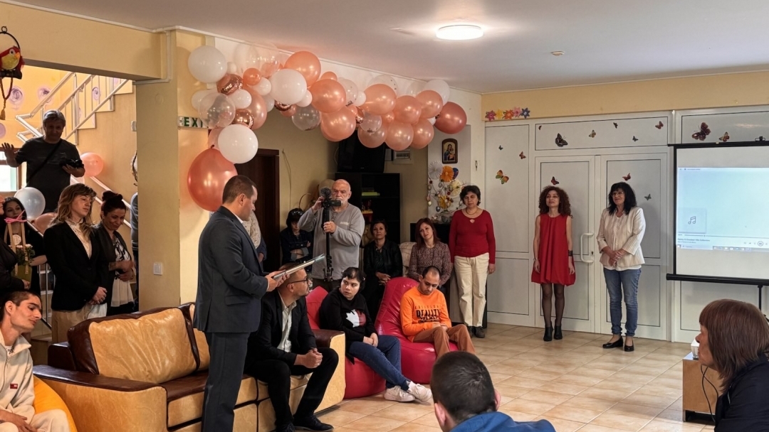 Центровете за настаняване от семеен тип „Надежда“ и „Любов“ в Русе отбелязаха 10 години от създаването си