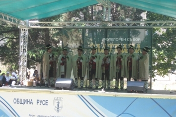 Читалището „Св. Св. Кирил и Методий 1924“ от кв. Средна кула  спечели призът „Златната гъдулка” 2015