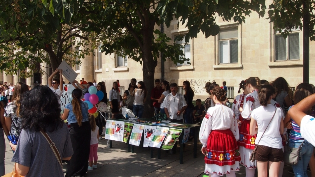 Общински Младежки дом Русе представи клубовете си с интересна и много цветна кампания 