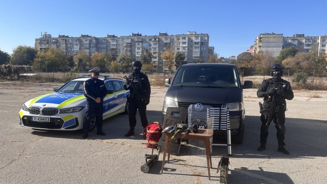 Първото Детско полицейско управление в Спортното училище стартира своята дейност